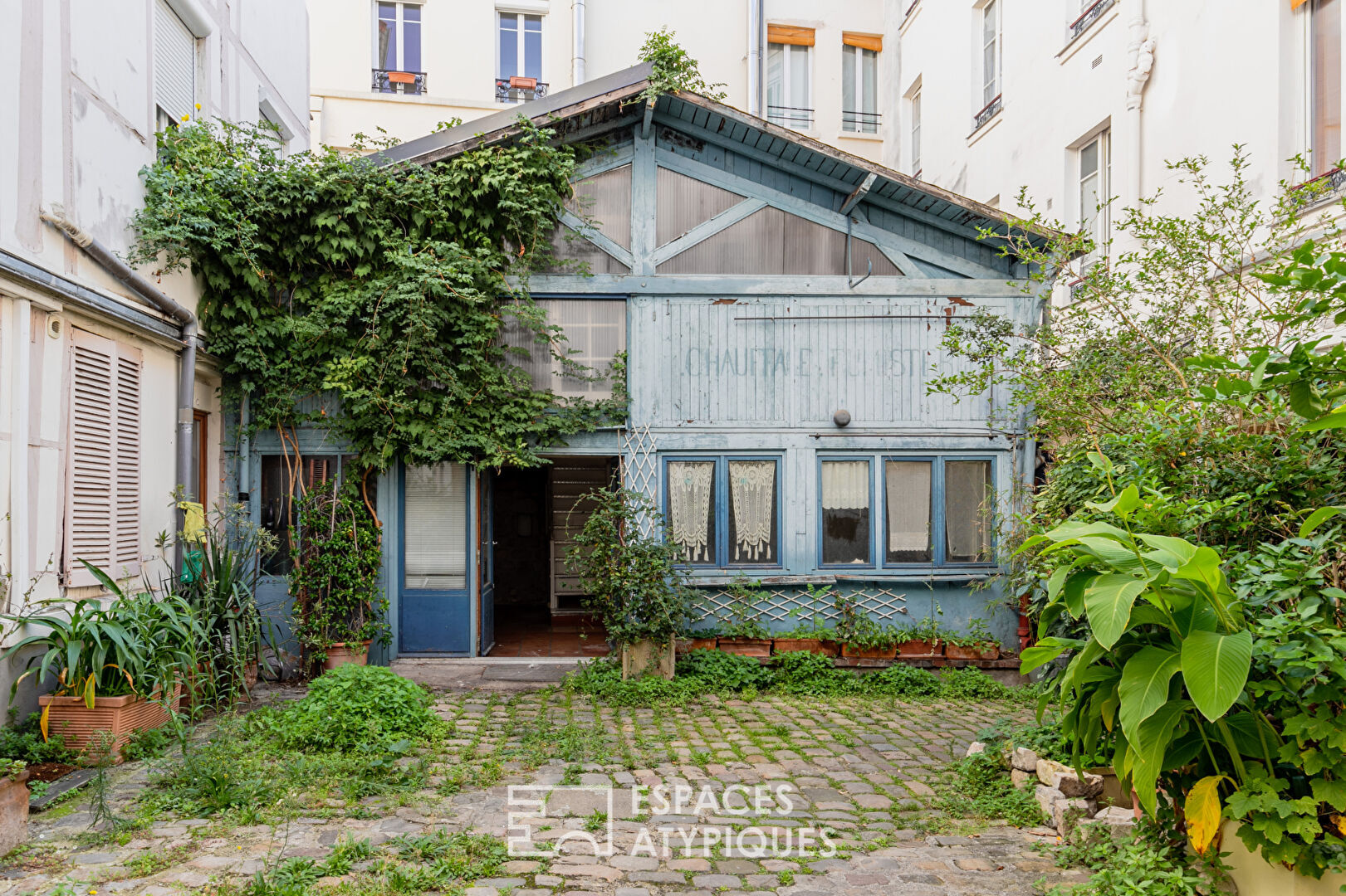 Ancien atelier avec jardin d’hiver au Square Gardette