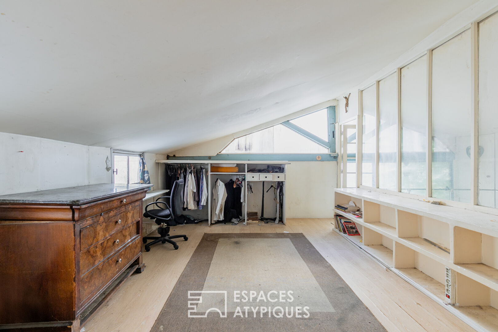 Ancien atelier avec jardin d’hiver au Square Gardette