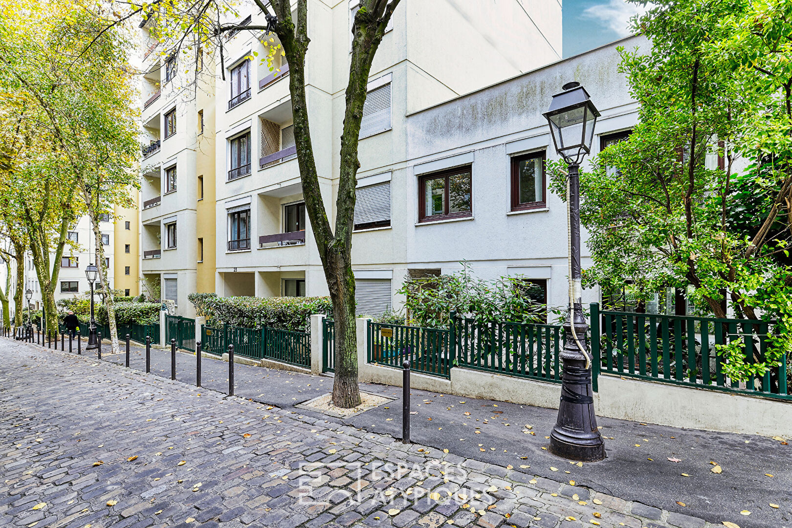 Duplex en rez-de-jardin avec terrasse