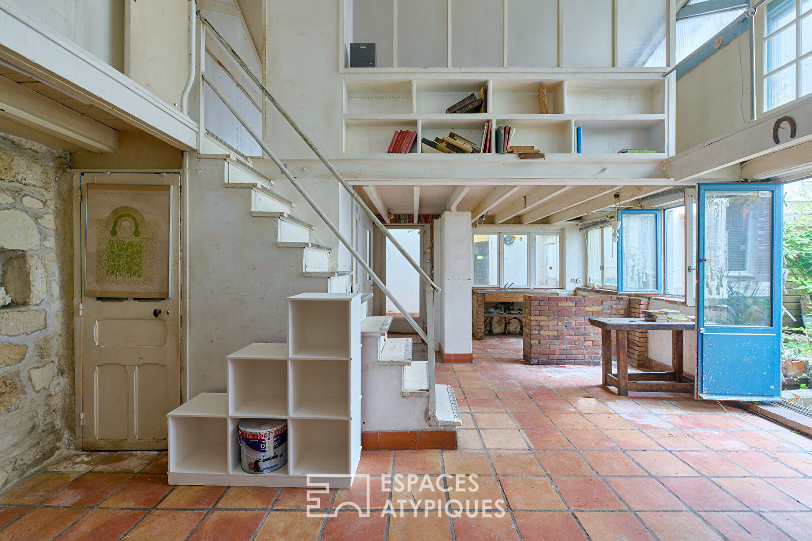 Ancien atelier avec jardin d&rsquo;hiver au Square Gardette