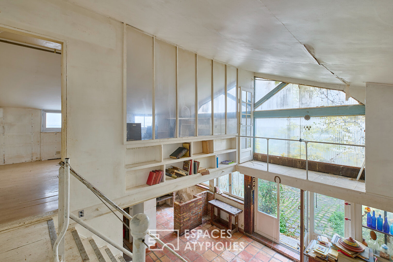 Ancien atelier avec jardin d&rsquo;hiver au Square Gardette