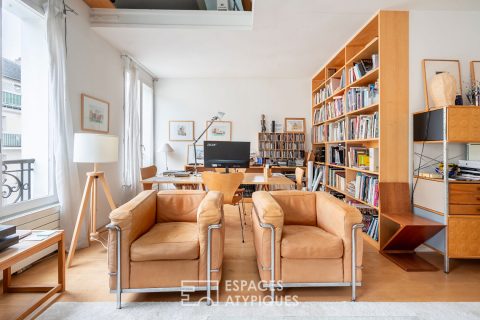 Quiet and bright duplex on the top floor