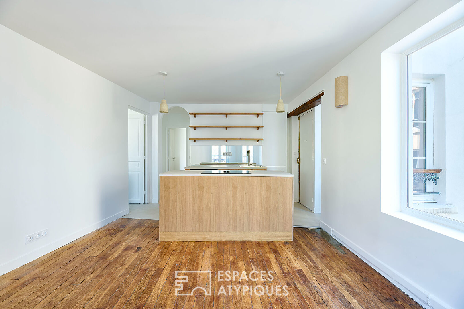 Appartement refait par architecte avec balcon