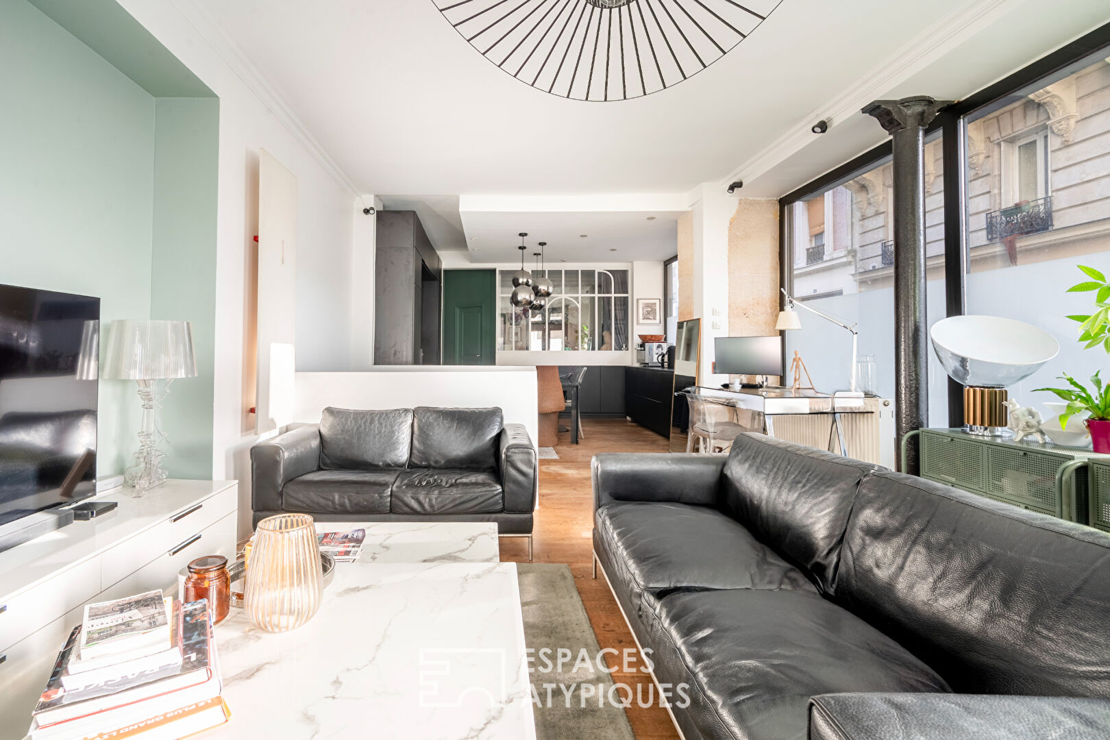 Duplex dans une ancienne boutique au calme d&rsquo;une impasse