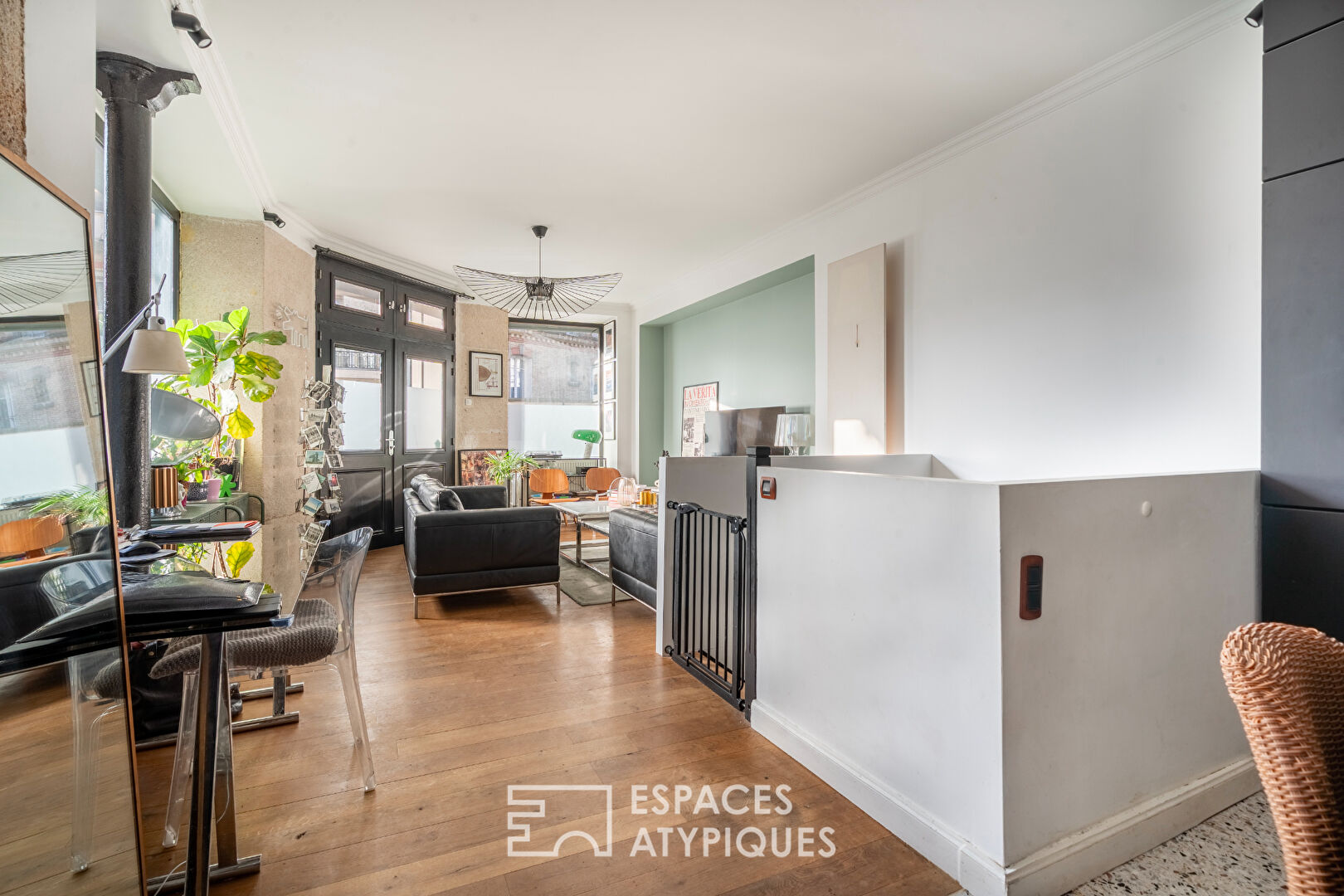 Duplex dans une ancienne boutique au calme d&rsquo;une impasse