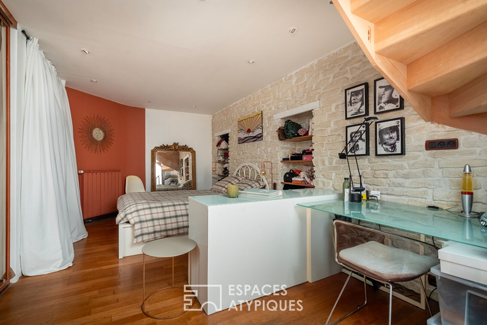 Duplex dans une ancienne boutique au calme d&rsquo;une impasse