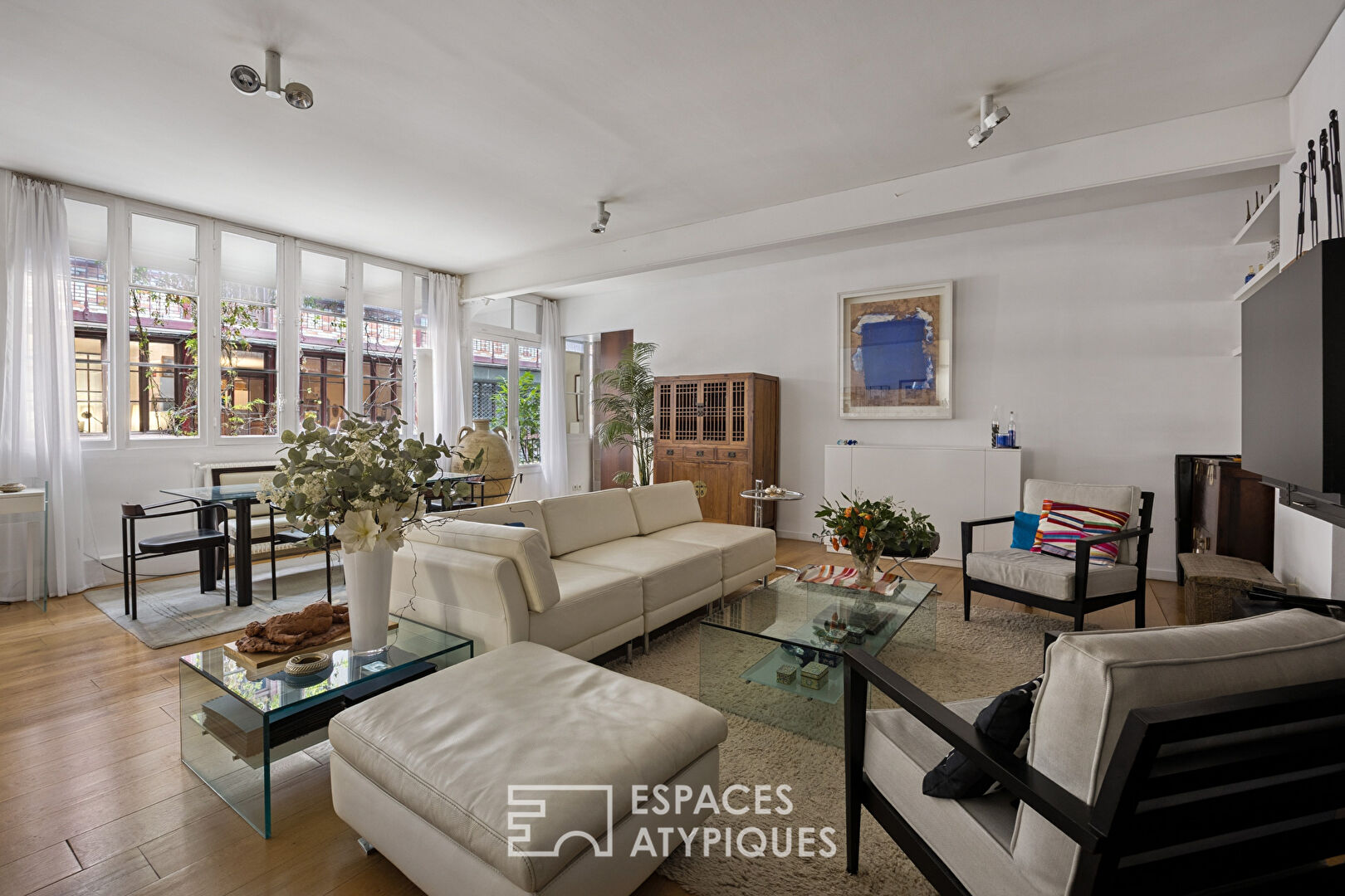 Ancien atelier au coeur d&rsquo;une cour Eiffel