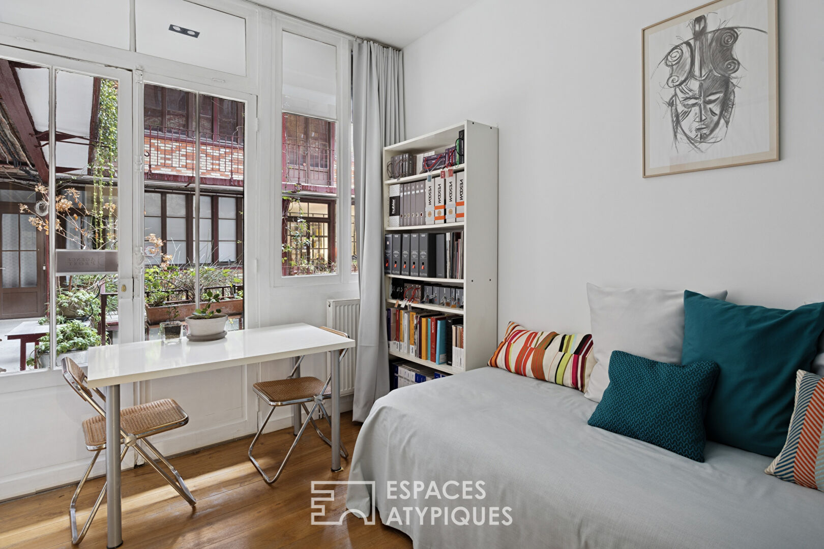 Ancien atelier au coeur d&rsquo;une cour Eiffel