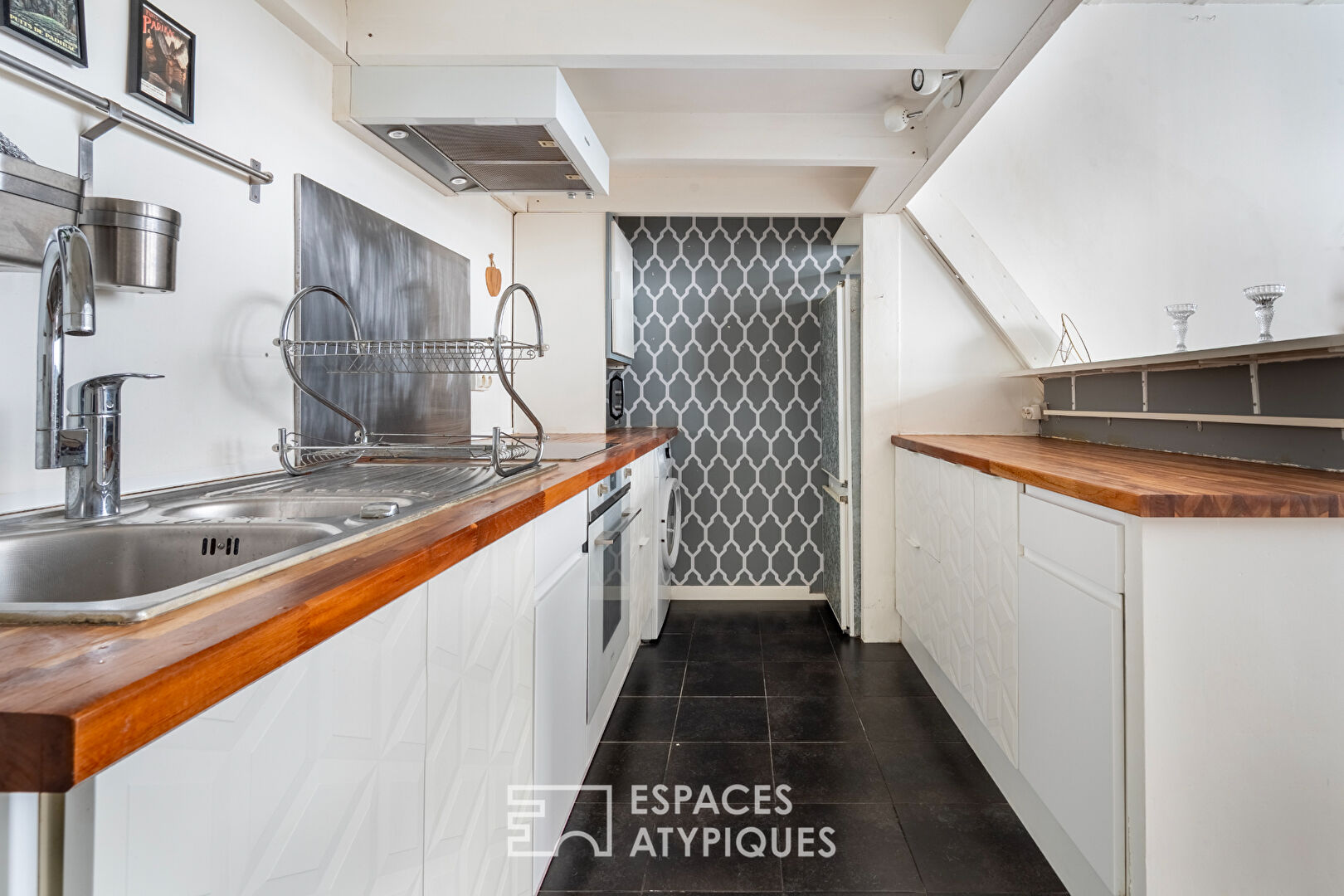 Ancien atelier dans une ancienne usine en briques