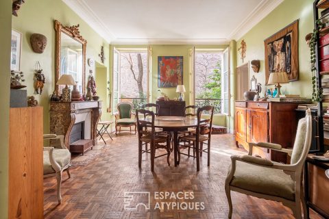 Rez-de-chaussée à réinventer sur jardin au calme d&rsquo;une impasse