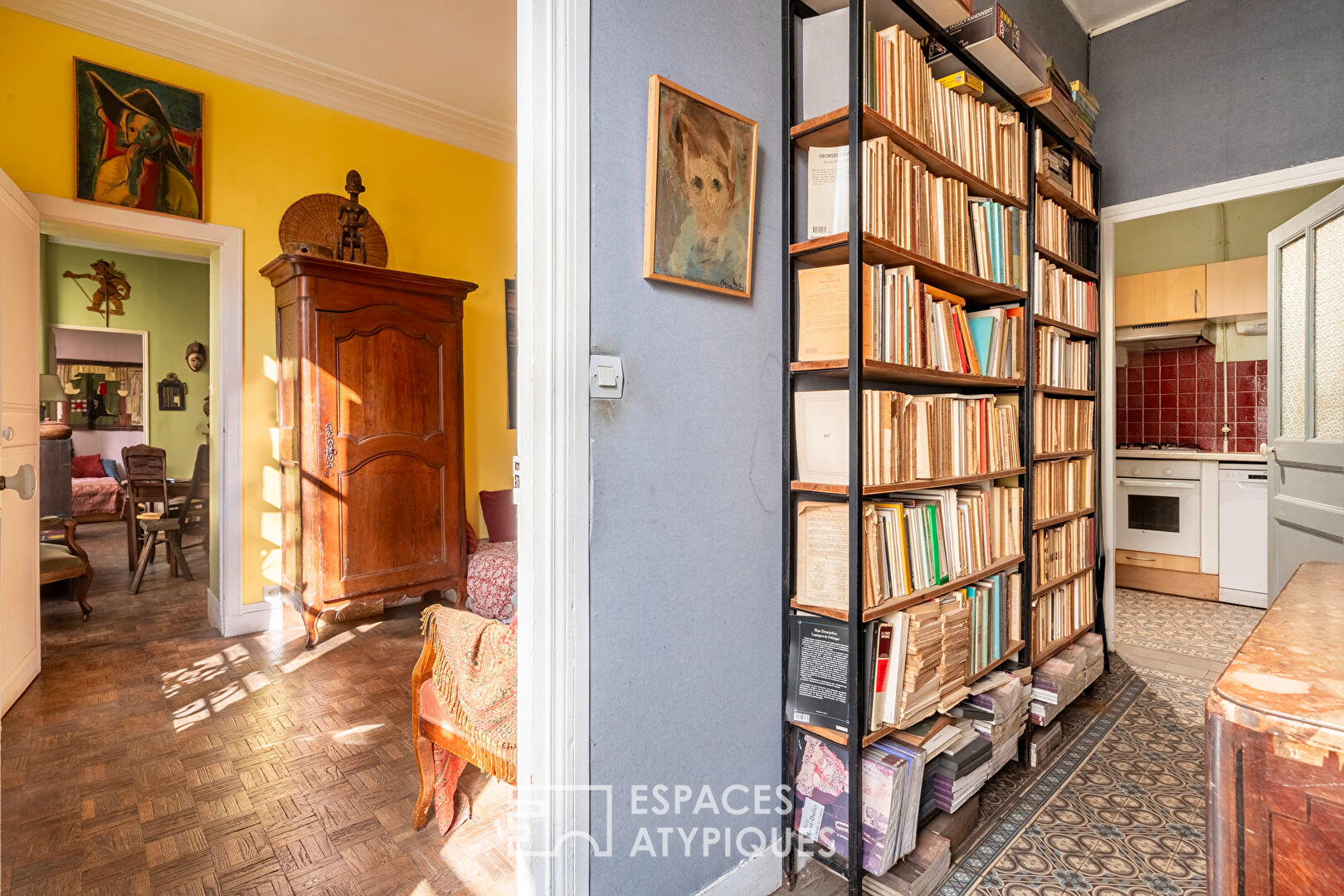 Rez-de-chaussée à réinventer sur jardin au calme d&rsquo;une impasse