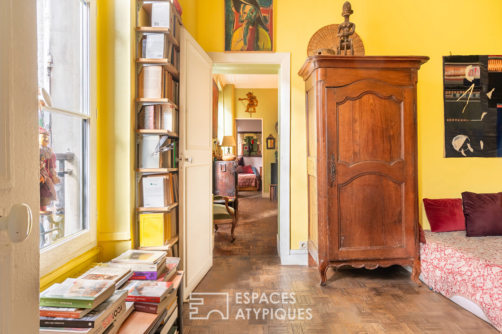 Rez-de-chaussée à réinventer sur jardin au calme d&rsquo;une impasse