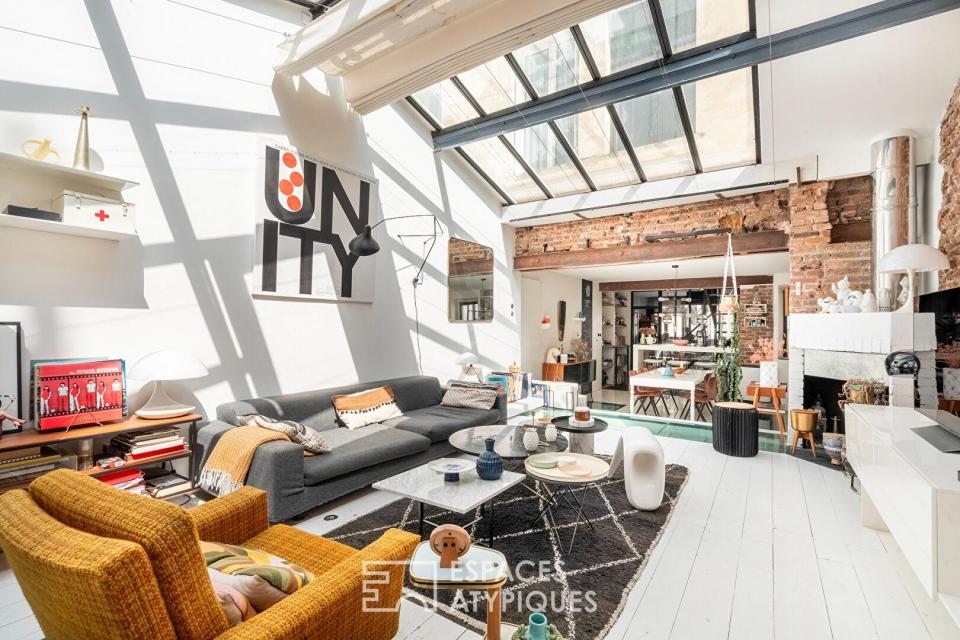 Loft de caractère au calme d'une cour dans une ancienne fabrique de canapés