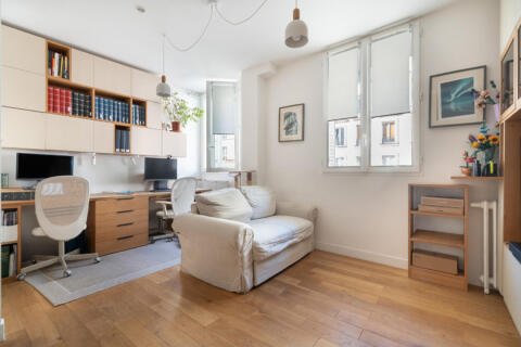 Appartement optimisé par architecte au métro Goncourt