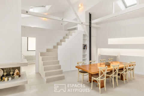 Ancien atelier réhabilité en maison d&rsquo;architecte avec patio confidentiel
