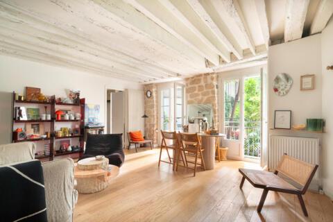 Appartement de caractère avec jardin au pied du Canal St Martin