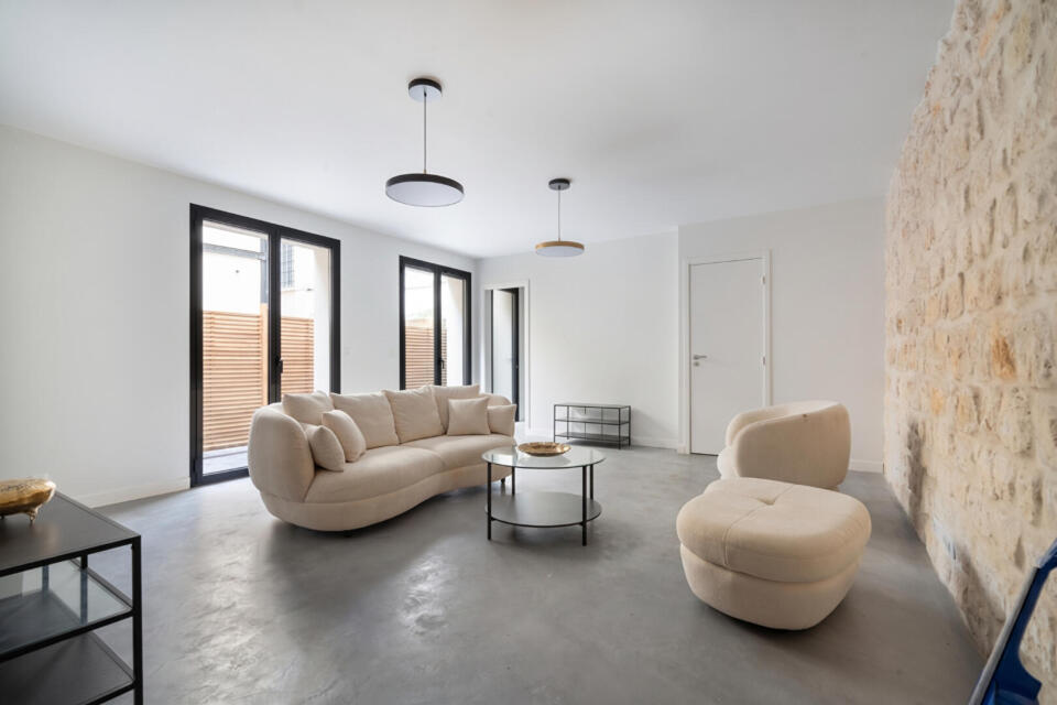 Maison avec cour privative et terrasse