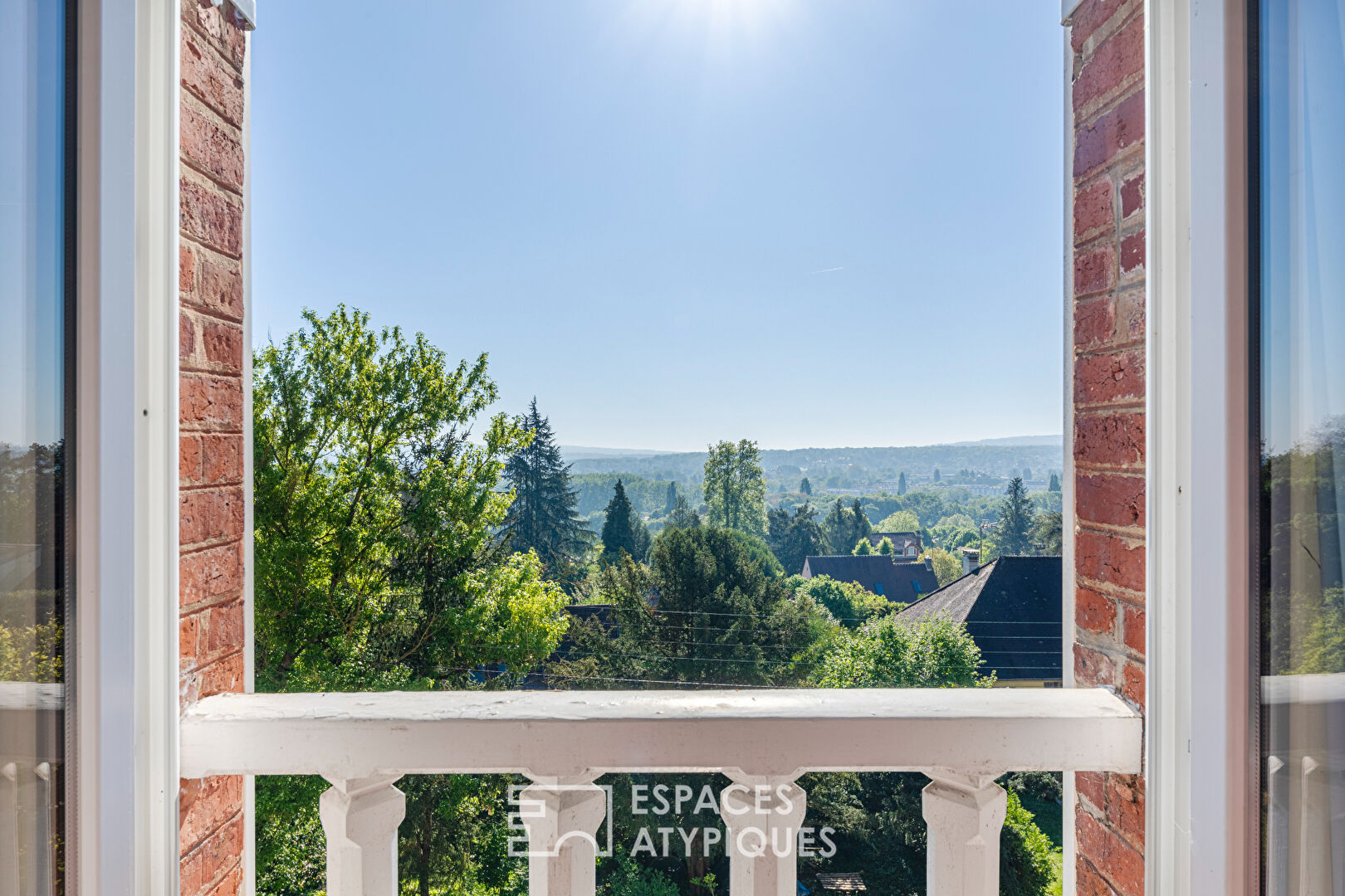 Belle demeure familiale de caractère à proximité de L&rsquo;Isle-Adam