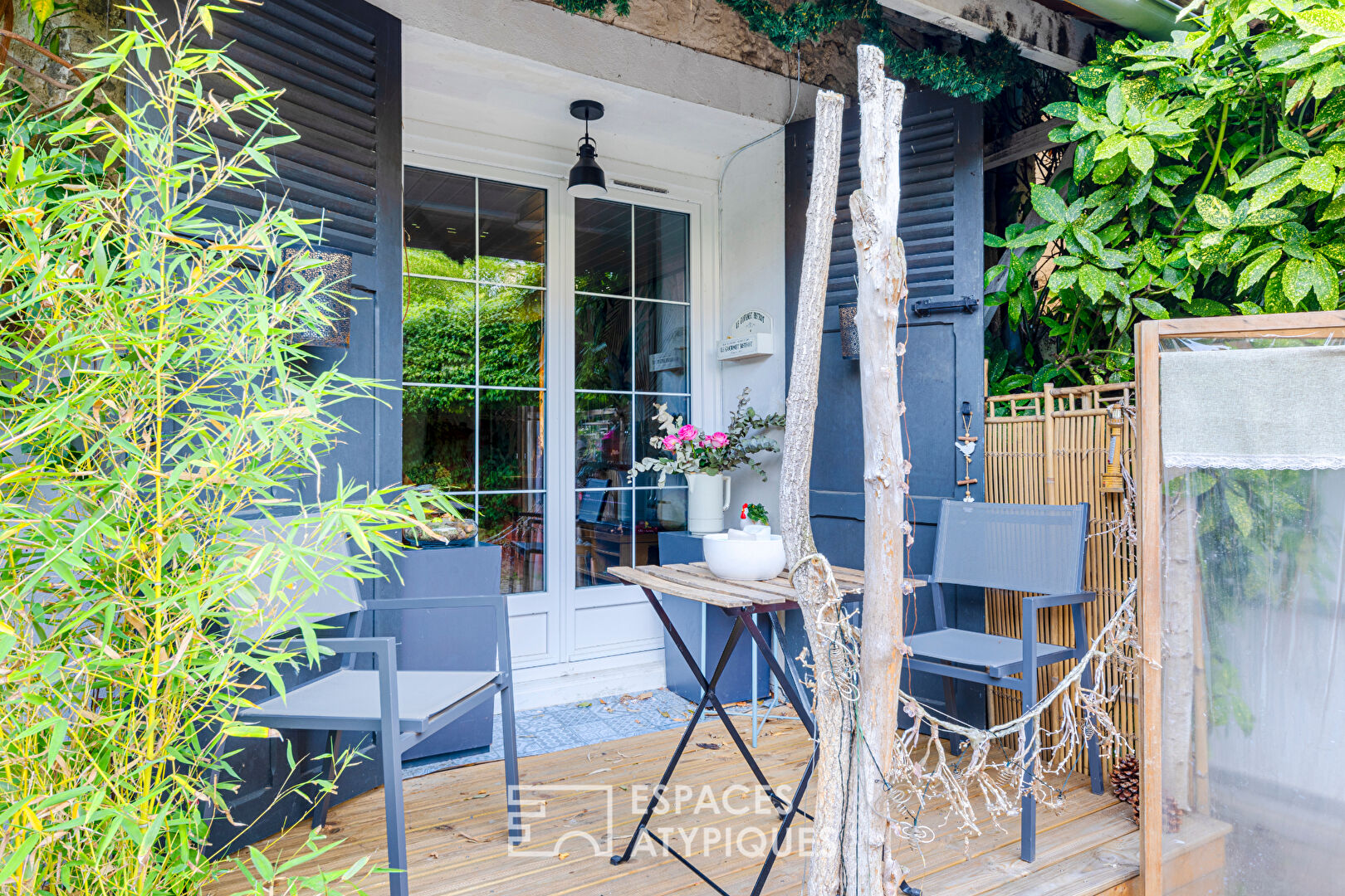 Ancien corps de ferme avec dépendance