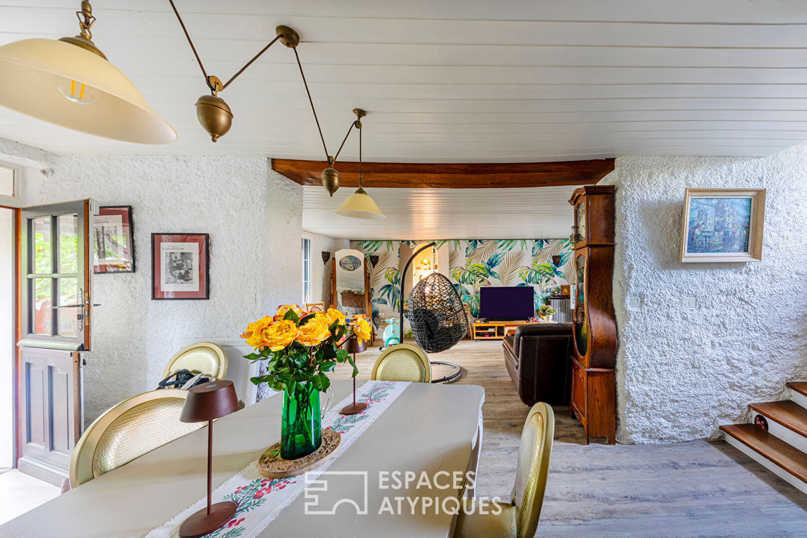 Ancien corps de ferme avec dépendance