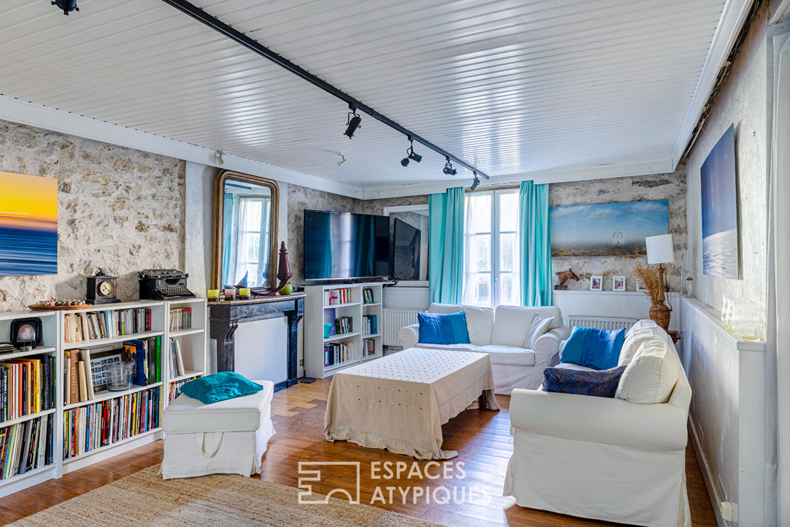 Ensemble immobilier comprenant 2 maisons de charme de 1800, au centre de Nointel à proximité de Presles