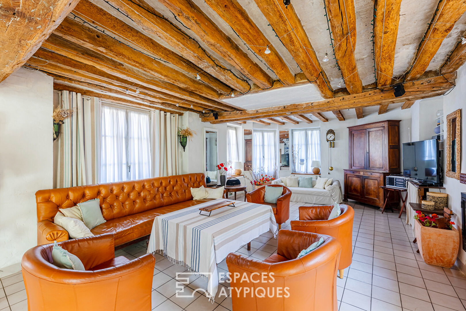 Ensemble immobilier comprenant 2 maisons de charme de 1800, au centre de Nointel à proximité de Presles