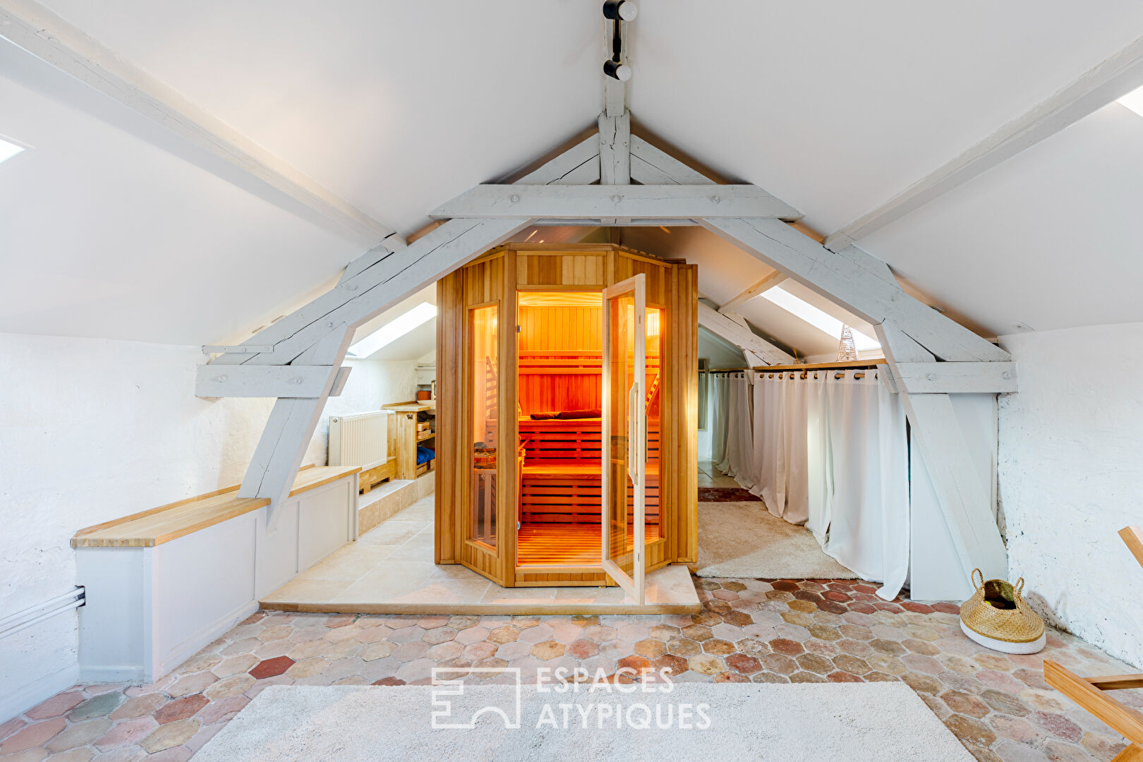 Ensemble immobilier comprenant 2 maisons de charme de 1800, au centre de Nointel à proximité de Presles