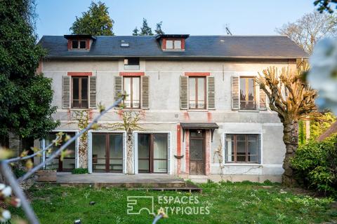 Entre roche et lumière: Demeure d&rsquo;architecte et son écrin troglodyte à La Roche Guyon