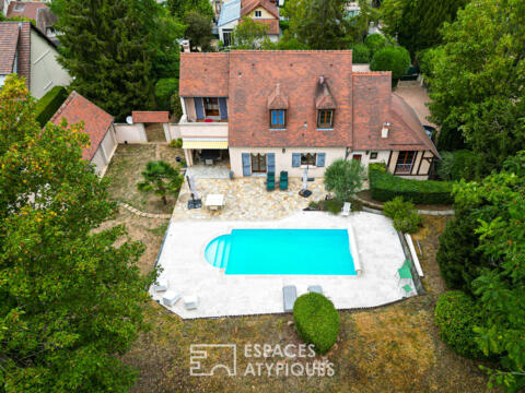 Maison de charme réinventée à Vétheuil avec piscine et dépendance