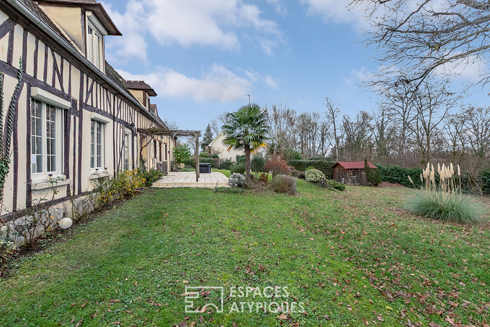 Charmante longère en pierres et colombages avec jardin près de Compiègne