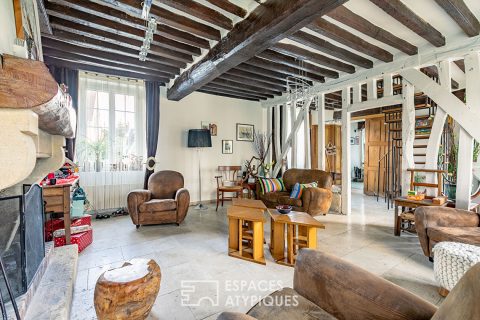 Charmante longère en pierres et colombages avec jardin près de Compiègne