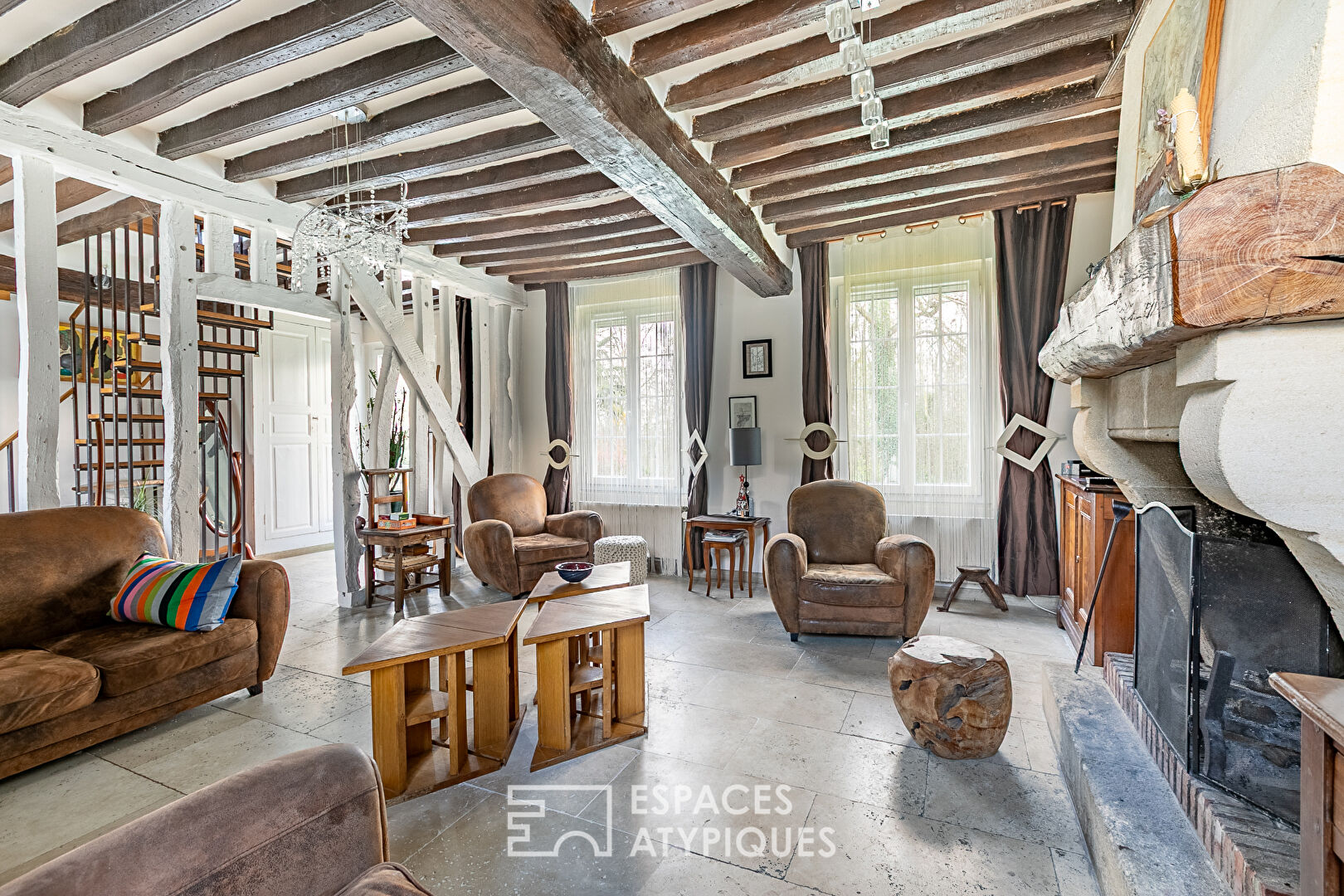 Charmante longère en pierres et colombages avec jardin près de Compiègne