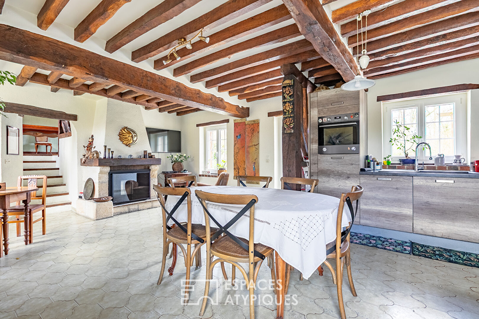 Charmante longère en pierres et colombages avec jardin près de Compiègne