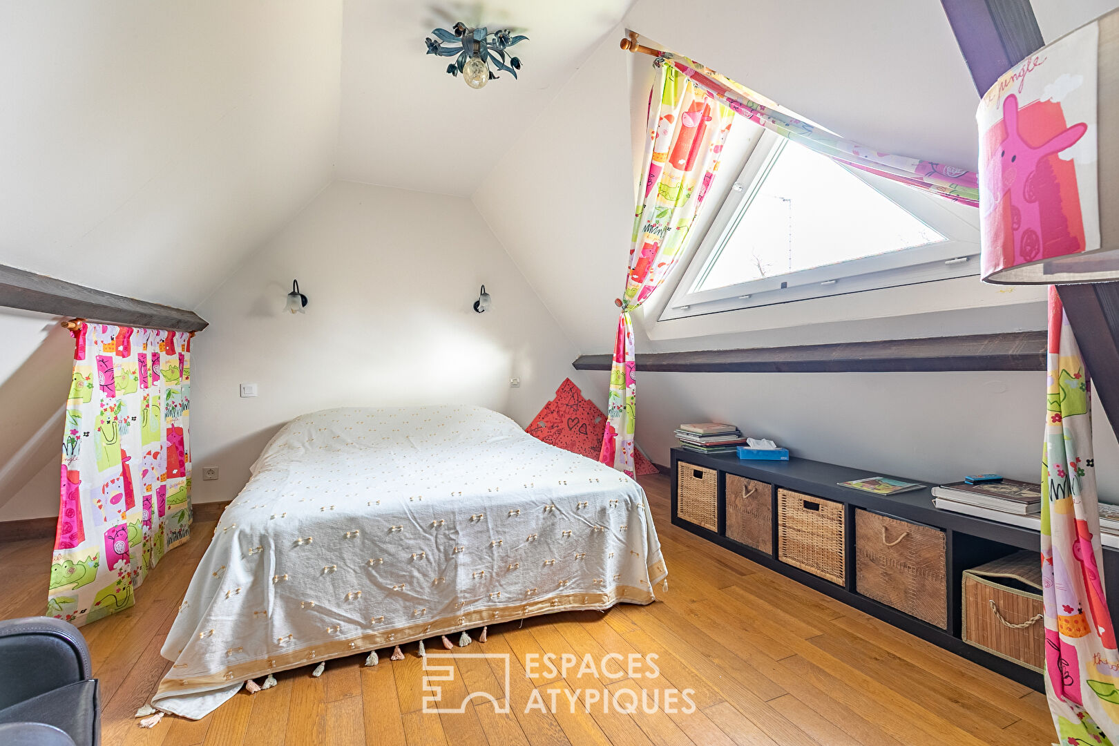 Charmante longère en pierres et colombages avec jardin près de Compiègne