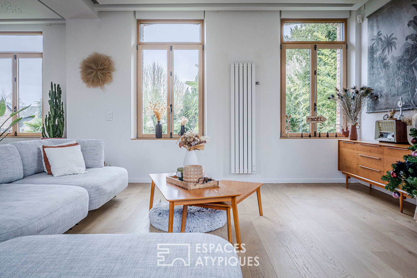 Élégante propriété bourgeoise au fil de l&rsquo;eau, aux portes d&rsquo;Amiens Sud avec piscine et gîtes
