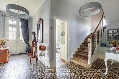 Mansion with park and outbuildings near Clermont