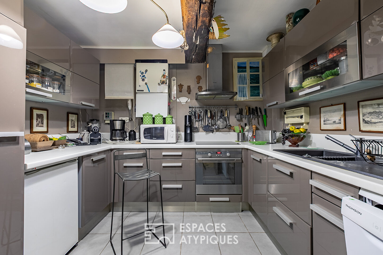 Authentique maison de ville avec terrasse en centre historique de Senlis