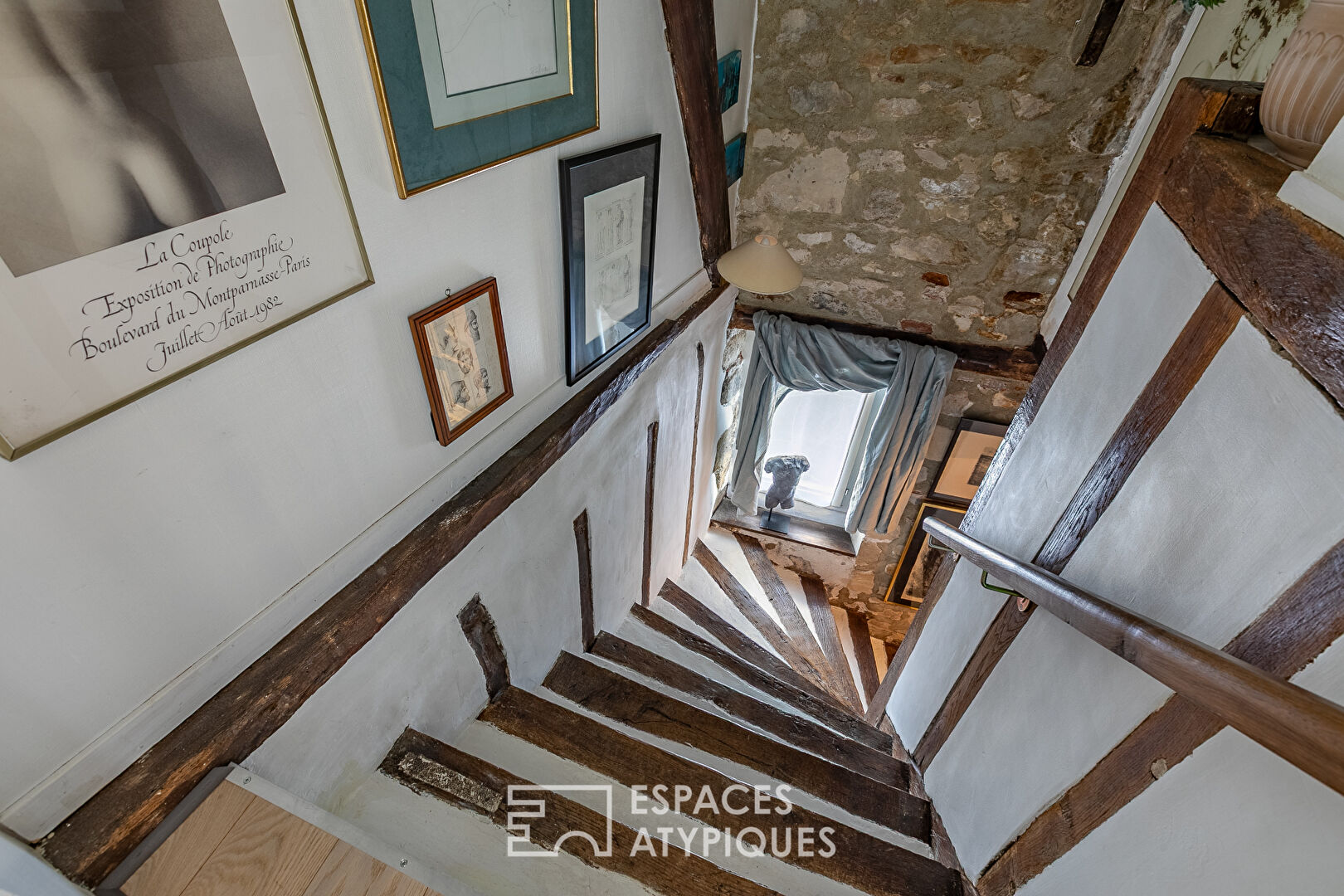 Authentique maison de ville avec terrasse en centre historique de Senlis