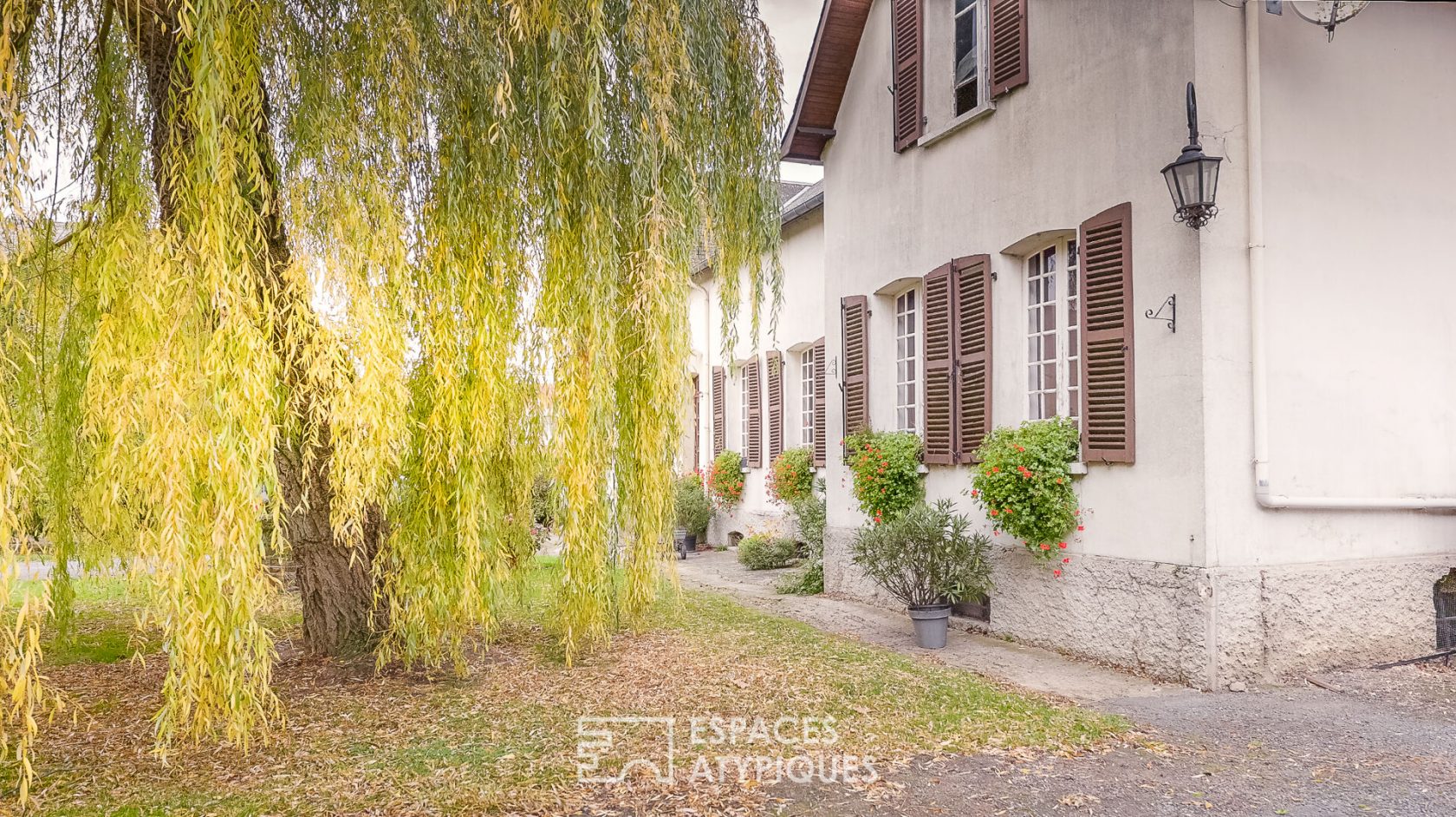 Pension équestre avec belle maison de famille