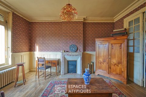 Corps de ferme à réinventer et vaste grange de caractère à l&rsquo;Est d&rsquo;Amiens