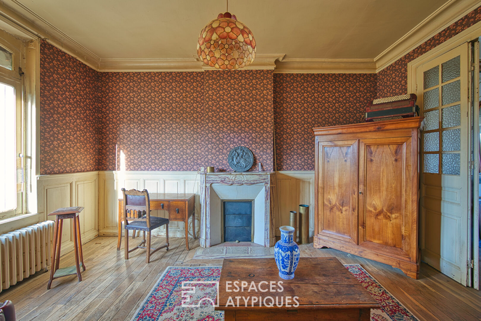 Corps de ferme à réinventer et vaste grange de caractère à l&rsquo;Est d&rsquo;Amiens