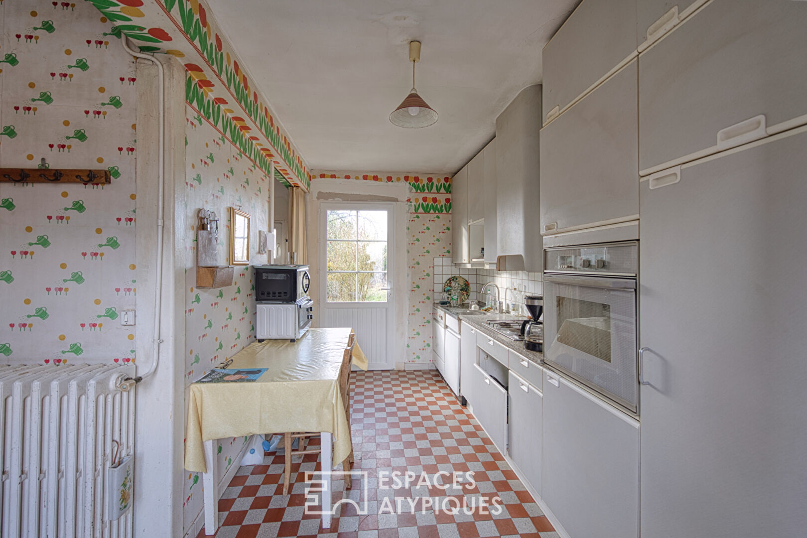 Corps de ferme à réinventer et vaste grange de caractère à l&rsquo;Est d&rsquo;Amiens