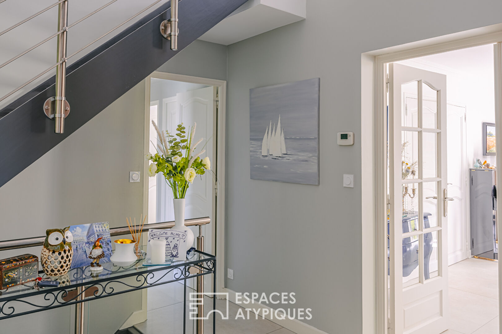 Maison contemporaine avec spa, jardin, cinéma, à Saint-Fuscien