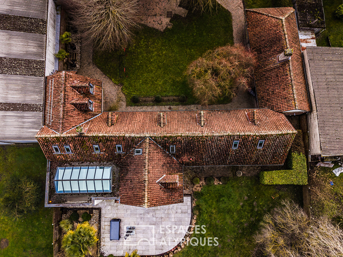 Magnifique longère famillale avec vue sur les étangs