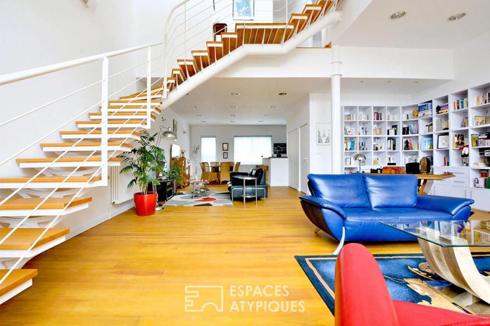 Loft d'architecte en triplex au coeur d'une ancienne filature