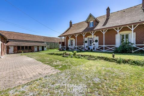 Maison de famille rénovée avec jardin et dépendances