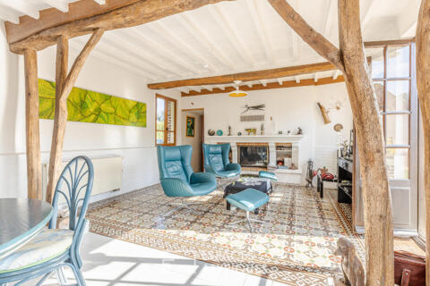 Fermette picarde avec atelier d&rsquo;artiste et dépendances en campagne samarienne