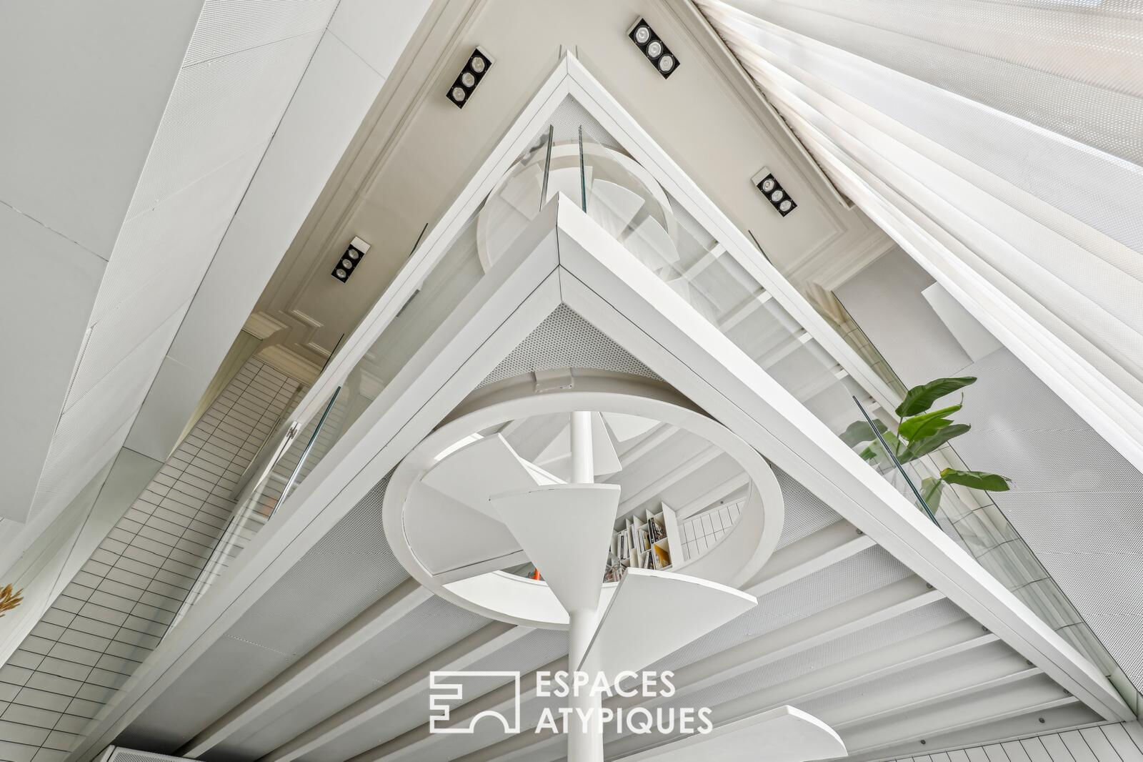 Local commercial d’exception dans un hôtel particulier historique