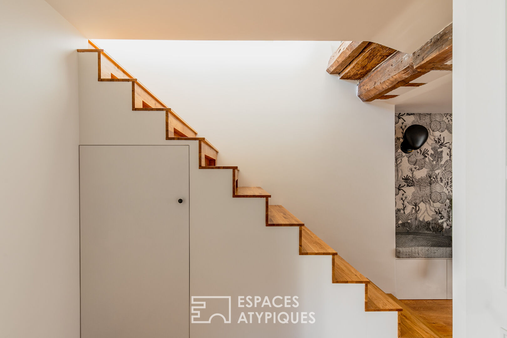 Renovated duplex in the heart of Île Saint-Louis