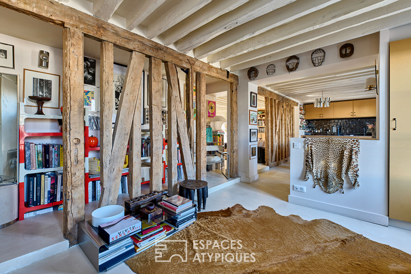 Bright duplex with a bold style
